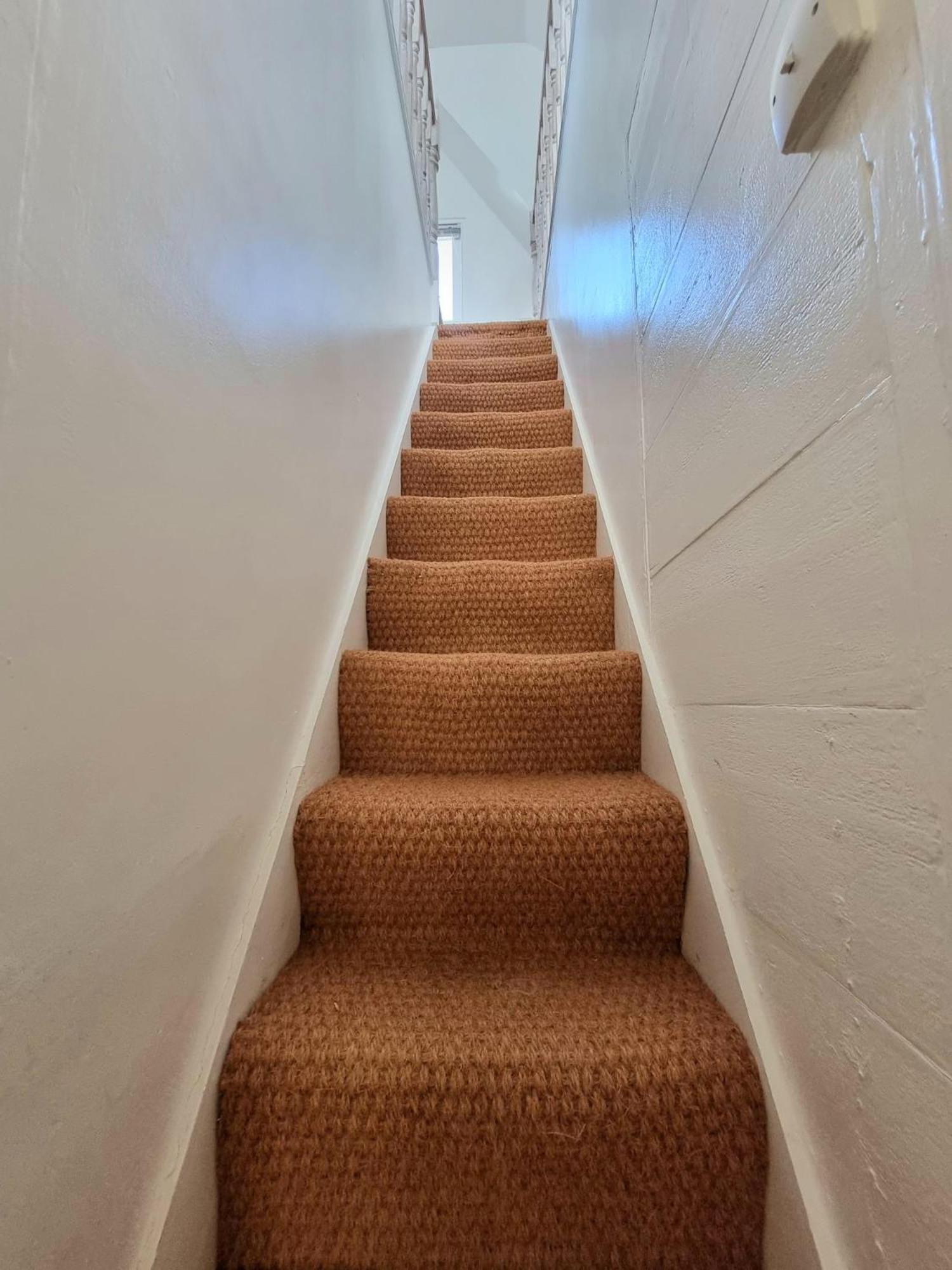West Hill Retreat Seaview Balcony Chic Loft Studio & Free Parking Newport Beach Exterior foto